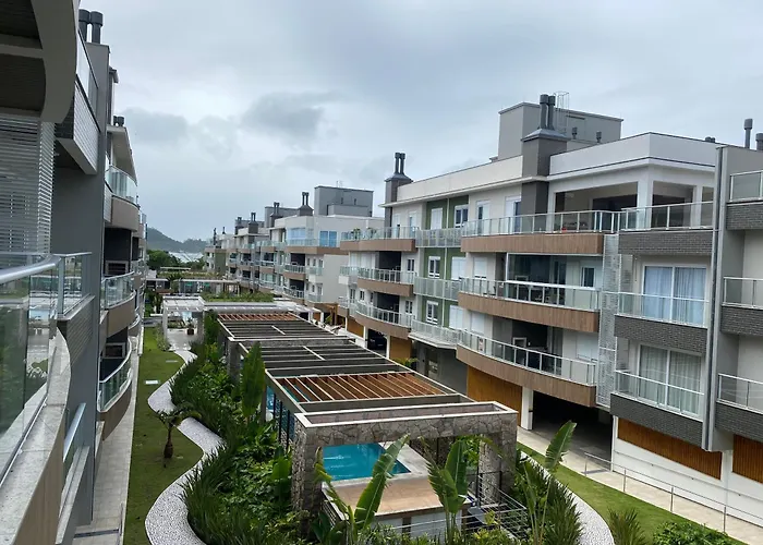 Apartamento Em Condominio Clube Frente A Praia Do Campeche